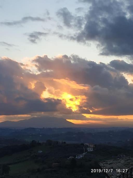 Relax Nell' Antico Borgo Villa Casperia Dış mekan fotoğraf