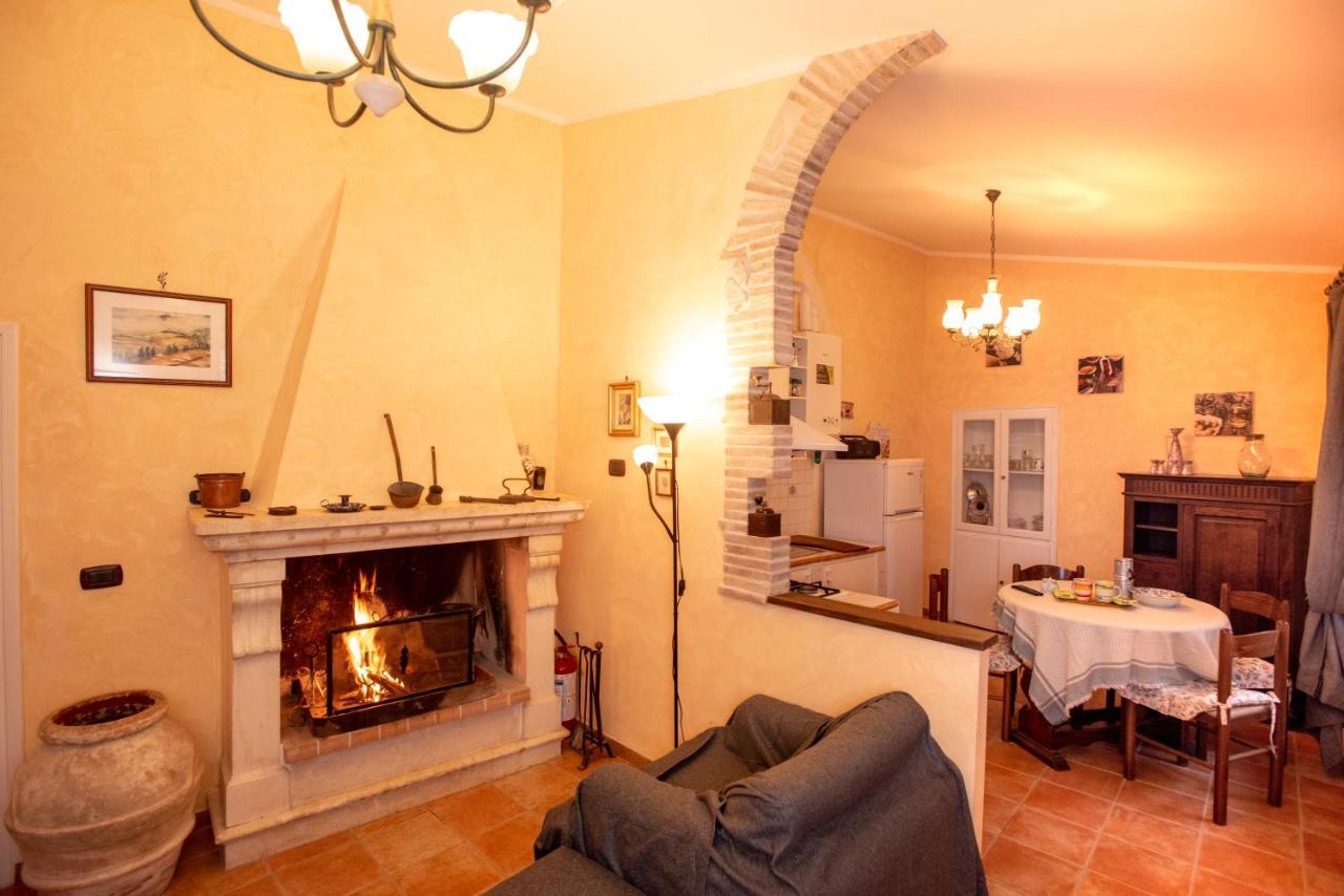 Relax Nell' Antico Borgo Villa Casperia Dış mekan fotoğraf